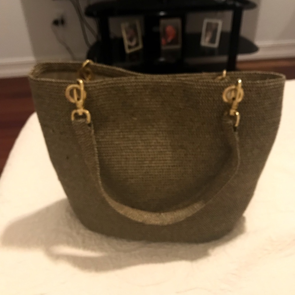 Hand bag
